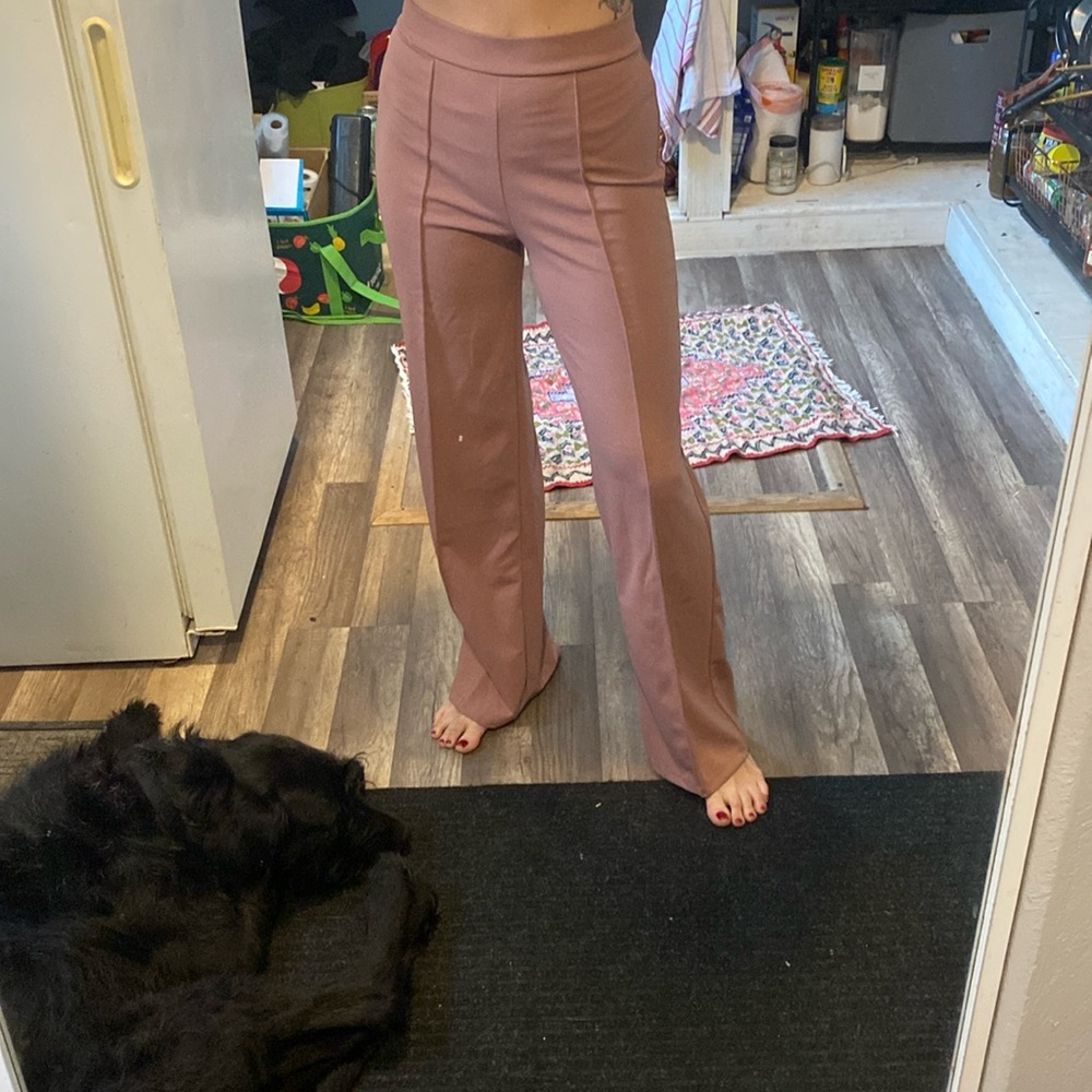 Love Tree  pleated mauve trousers.